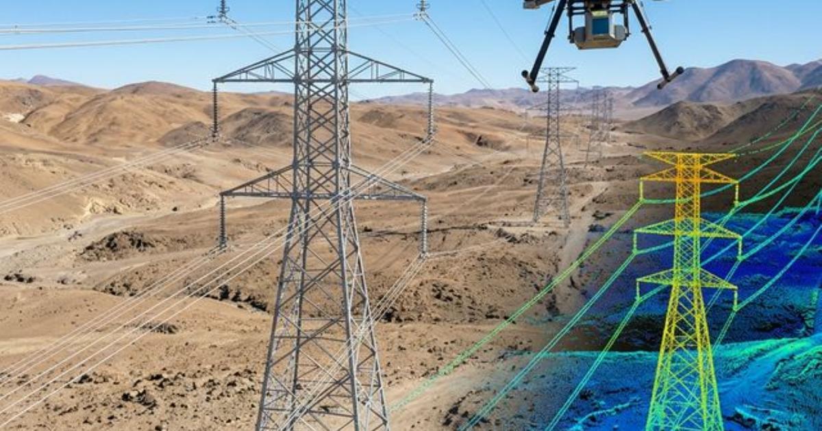 Dron con LIDAR aéreo auditando línea de transmisión 110 kV en desierto de Atacama